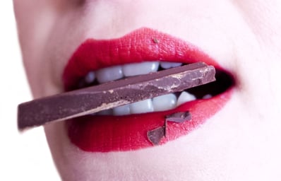 woman mouth teeth sweets 37831