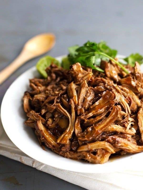 Honey Glazed Crockpot Chicken Adobo - simple pantry ingredients, hardly any hands-on time, 200 calories. | https://fat-lose.today