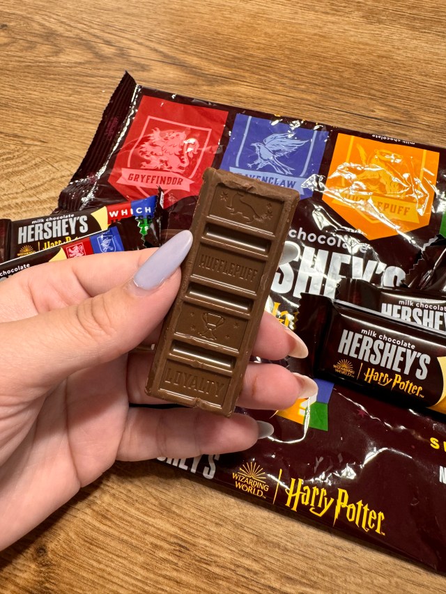 Hershey’s Halloween Treats Are Here & I Tried Them All 3 Hersheys
